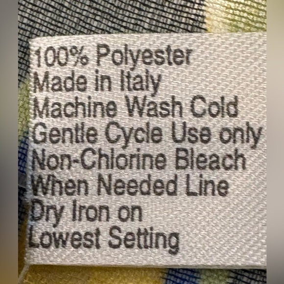 🎄$3 bundled NWT Elaine Gold Elegant Abstract Geometric Multicolor Scarf - Picture 3 of 6